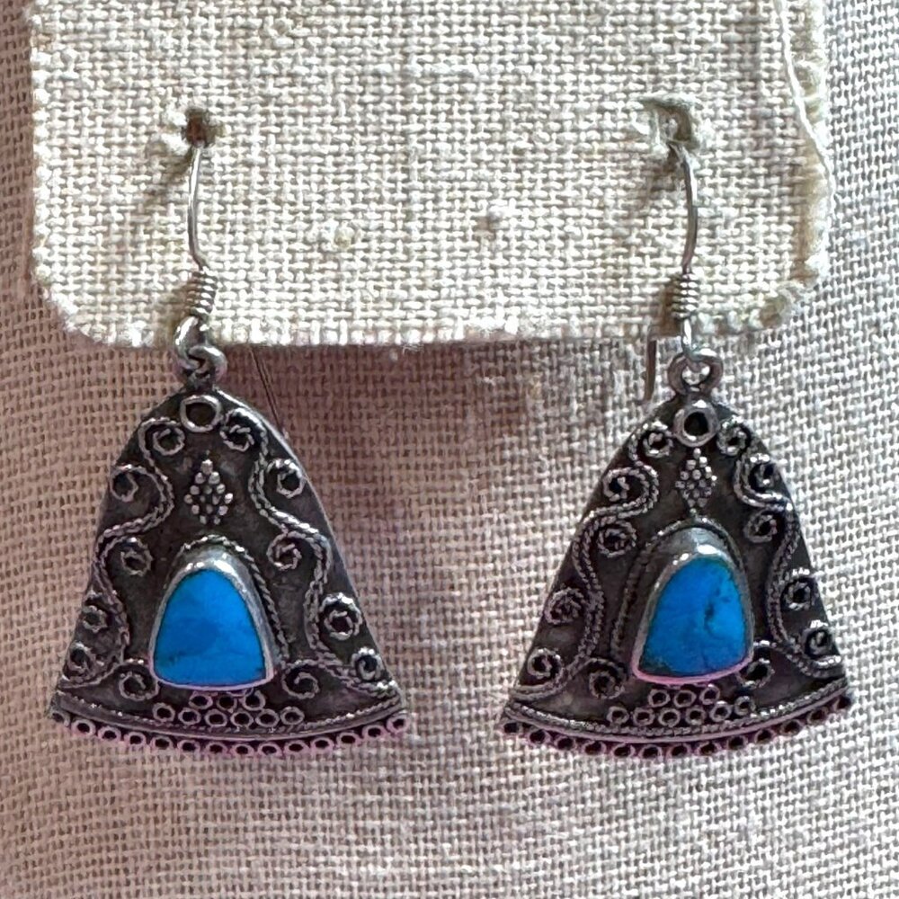 Vtg Sterling Silver .925 Dangle Earrings Turquoise Stone Southwest Swirl Ornate